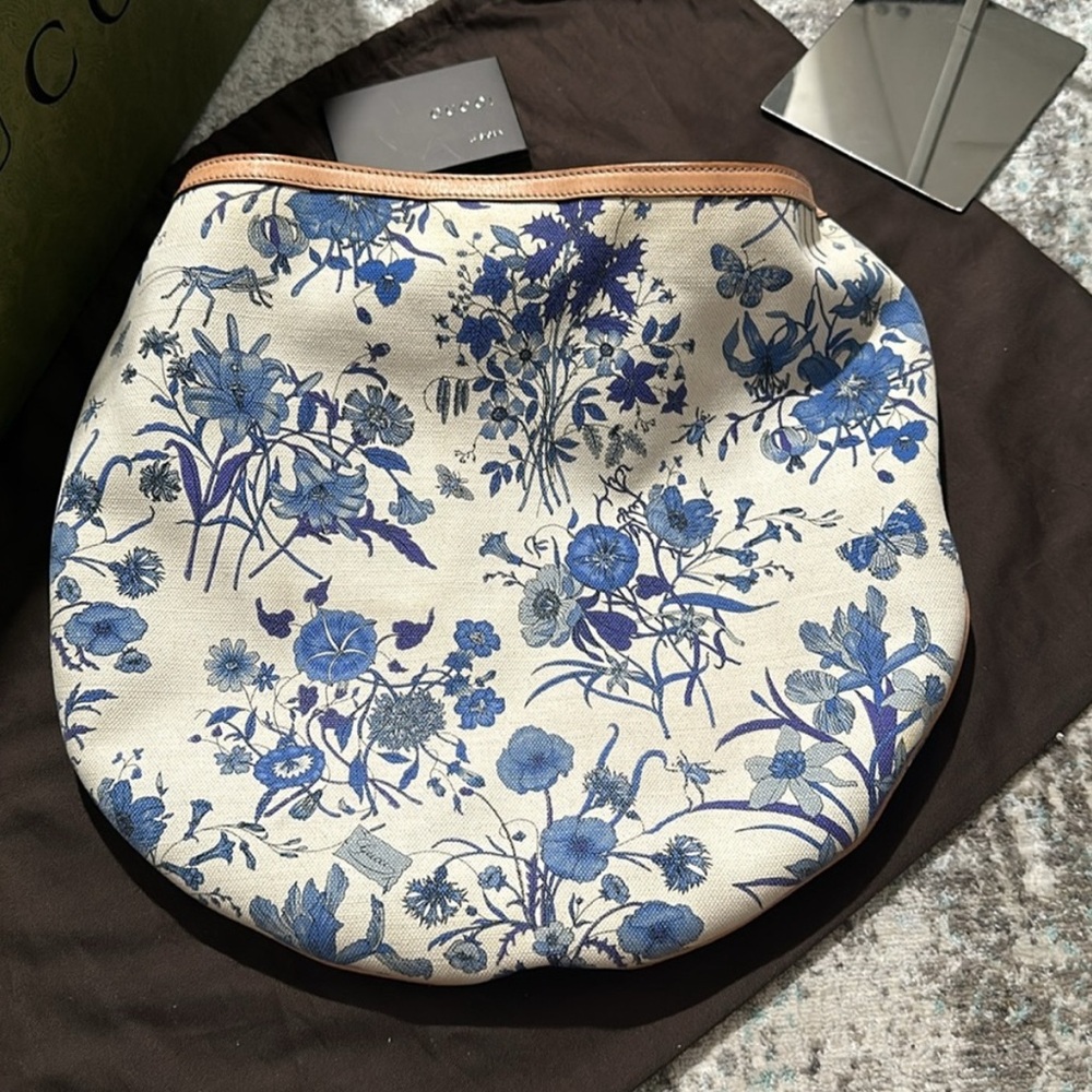 Vintage Gucci Flora Wave Hobo Bag w/ Horsebit Shoulder Detail